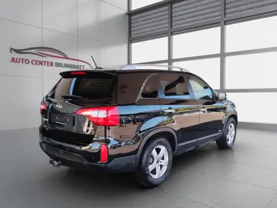 Kia Sorento 2.2 CRDI — SUV 7 places robuste, diesel efficace et entretien récent — Miniatura 7