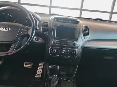Kia Sorento 2.2 CRDI — SUV 7 places robuste, diesel efficace et entretien récent — Miniatura 13