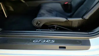 Porsche 911 GT3 RS Weissach — 521 ch, 4400 km, fierté de collection — Miniature 10