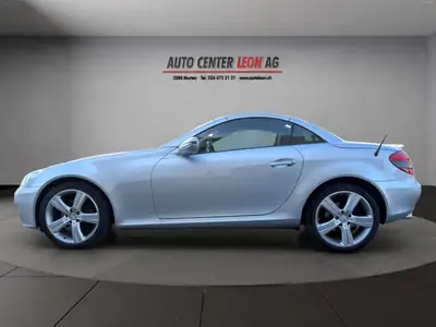 Mercedes-Benz SLK 200 Kompressor — Cabriolet élégant, moteur surcompressé, entretien à jour — rear view