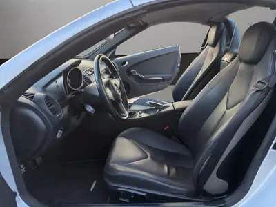 Mercedes-Benz SLK 200 Kompressor — Cabriolet élégant, moteur surcompressé, entretien à jour — Thumbnail 9