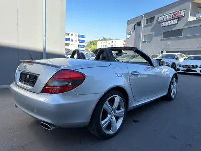 Mercedes-Benz SLK 200 Kompressor — Cabriolet élégant, moteur surcompressé, entretien à jour — Thumbnail 21