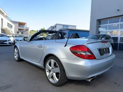 Mercedes-Benz SLK 200 Kompressor — Cabriolet élégant, moteur surcompressé, entretien à jour — Thumbnail 22