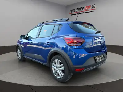 Dacia Sandero Stepway TCe 90 — SUV compact automatique, entretien économique — interior