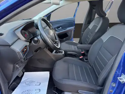 Dacia Sandero Stepway TCe 90 — SUV compact automatique, entretien économique — Thumbnail 9