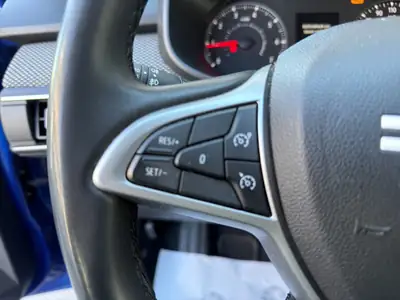 Dacia Sandero Stepway TCe 90 — SUV compact automatique, entretien économique — Thumbnail 23