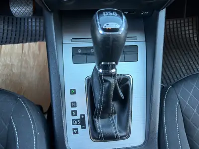 Skoda Octavia Combi 1.8 TSI — Break spacieux et motorisation dynamique — Thumbnail 16