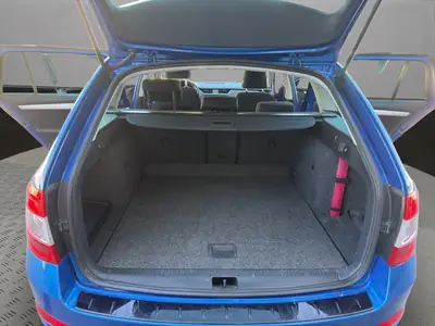 Skoda Octavia Combi 1.8 TSI — Break spacieux et motorisation dynamique — Thumbnail 19