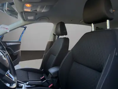 Skoda Octavia Combi 1.8 TSI — Break spacieux et motorisation dynamique — Thumbnail 21