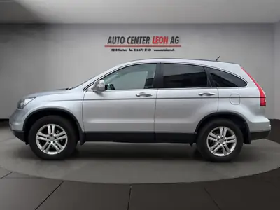 Honda CR-V 2.0 4WD Comfort — SUV 4×4 fiable, attelage 1600 kg inclus — rear view