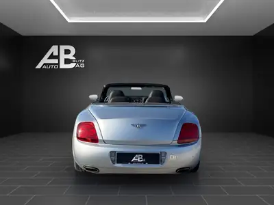 Bentley Continental GTC 6.0 — Cabriolet de prestige, 560 ch, toutes roues motrices — interni
