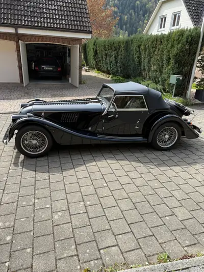Morgan 4/4 Roadster 3.0 Swiss Pack — Cabriolet britannique authentique, 31'000 km — côté