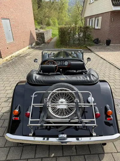 Morgan 4/4 Roadster 3.0 Swiss Pack — Cabriolet britannique authentique, 31'000 km — détail