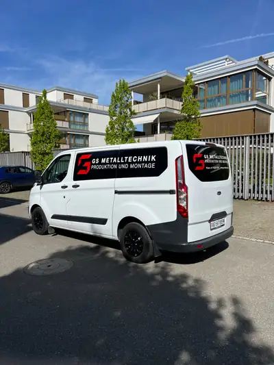 Ford Transit Custom Van 310 L1H1 — Fourgon professionnel complet et prêt à l'emploi — side view