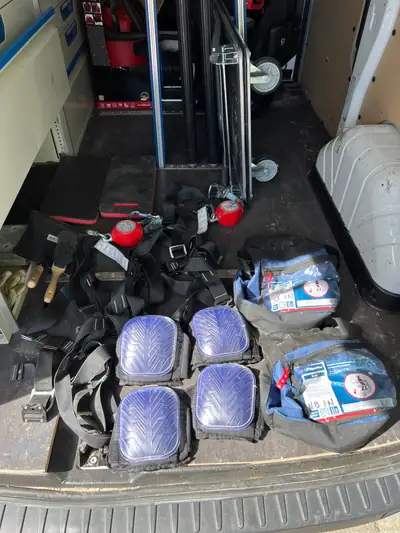Ford Transit Custom Van 310 L1H1 — Fourgon professionnel complet et prêt à l'emploi — Thumbnail 17