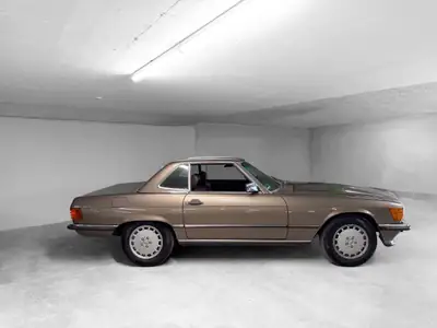 Mercedes-Benz SL 420 — Cabriolet de prestige années 1980, moteur V8 et hardtop inclus — Miniatura 7