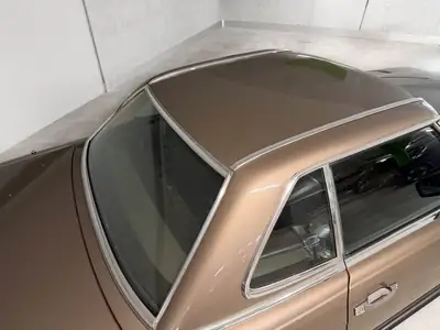 Mercedes-Benz SL 420 — Cabriolet de prestige années 1980, moteur V8 et hardtop inclus — Miniatura 8