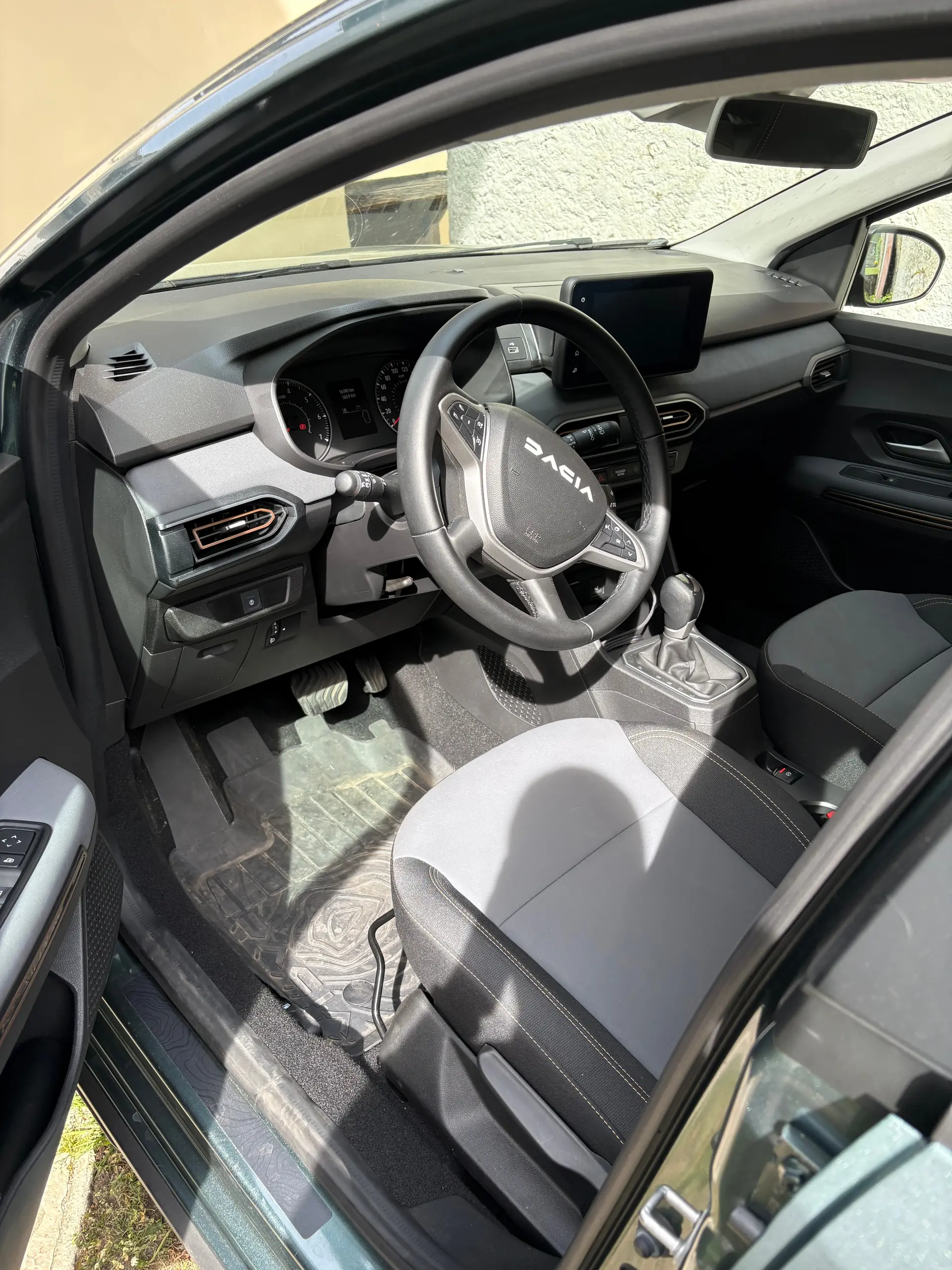 Dacia Sandero 2024 occasion Leontica — 3