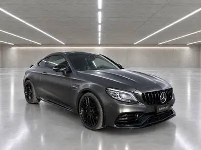 Mercedes-Benz C 63 AMG — Coupé haute performance, 476 ch, garantie incluse — exterior view