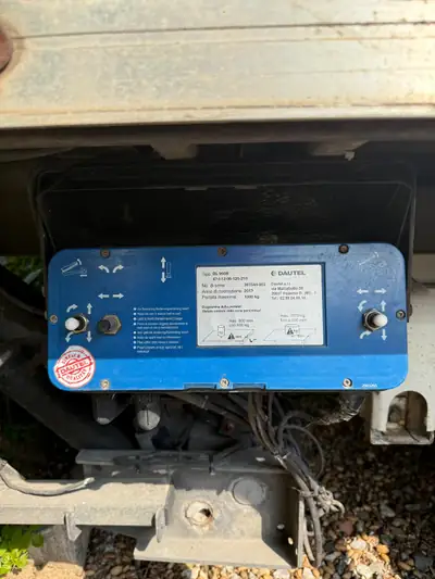 VW Crafter 35 2.0 163 PS — Utilitaire robuste diesel, châssis-cabine professionnel — intérieur