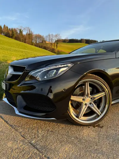 Mercedes-Benz E 400 Cabriolet — Sport Edition, 333 ch et seulement 52'000 km — côté