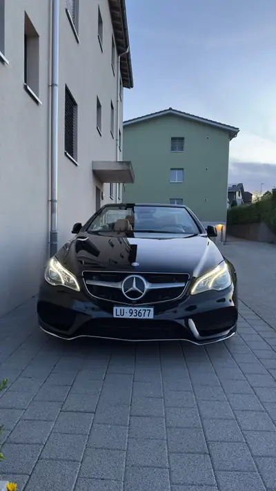 Mercedes-Benz E 400 Cabriolet — Sport Edition, 333 ch et seulement 52'000 km — intérieur