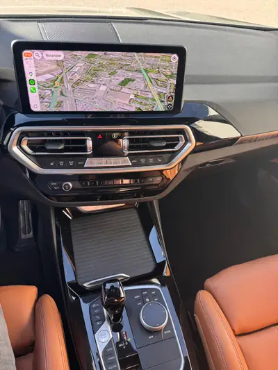 BMW X3 xDrive 30e M Sport — Hybride rechargeable, 32 500 km seulement — interni