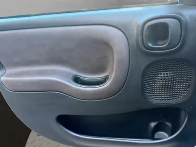 Fiat Panda 0.9 TwinAir Turbo Lounge — Citadine maligne, clim et entretien à jour — Thumbnail 12