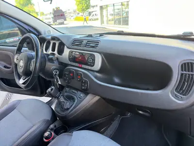 Fiat Panda 0.9 TwinAir Turbo Lounge — Citadine maligne, clim et entretien à jour — Thumbnail 21