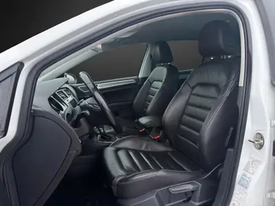 VW e-Golf 2015 — Électrique 100% écologique, révision complète incluse — Miniature 7