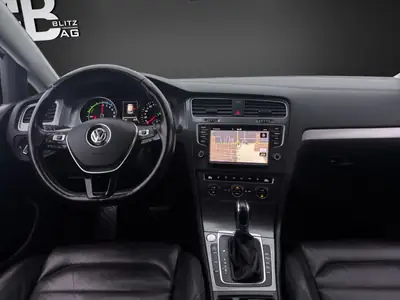 VW e-Golf 2015 — Électrique 100% écologique, révision complète incluse — Miniature 11