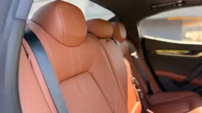 Maserati Ghibli D 3.0 V6 GranSport — Berline de prestige diesel, 68 000 km — Thumbnail 14