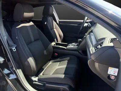 Honda Civic 1.0 VTEC Executive CVT — Berline fiable, entretien à jour, parfait en ville — Thumbnail 9