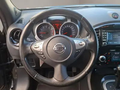 Nissan Juke 1.6 Tekna — Compact SUV dynamique, entretien complet — Innenraum