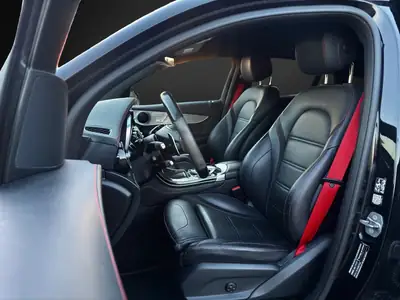 Mercedes-Benz GLC 43 AMG Coupé — Coupé sportif 4x4 premium, première main — Miniature 7