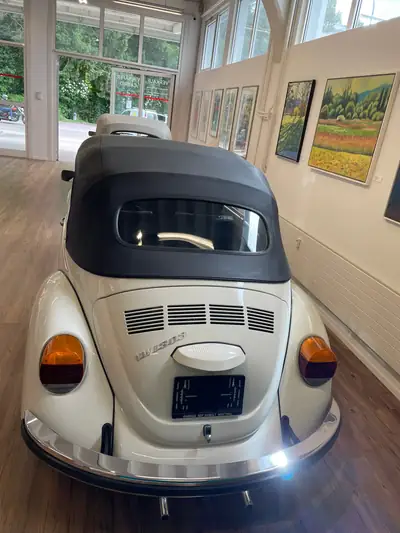 VW Käfer 1303 Cabriolet 1978 — Bijou vintage en état de collection, 29 500 km — Heckansicht