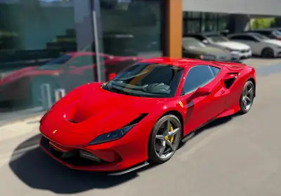 Ferrari F8 Tributo — 720 ch de pure adrénaline, seulement 15'900 km — interior