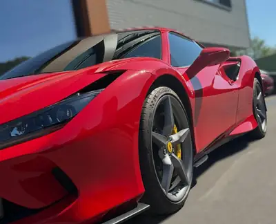 Ferrari F8 Tributo — 720 ch de pure adrénaline, seulement 15'900 km — Thumbnail 7