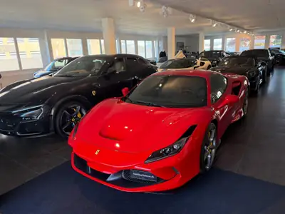 Ferrari F8 Tributo — 720 ch de pure adrénaline, seulement 15'900 km — Thumbnail 15