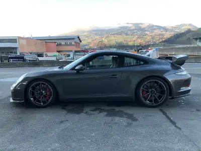 Porsche 911 GT3 PDK — Coupé sportif d'exception, 35'000 km seulement — exterior view