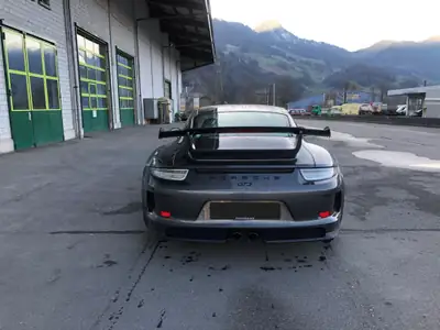Porsche 911 GT3 PDK — Coupé sportif d'exception, 35'000 km seulement — rear view