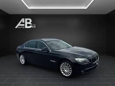 BMW 750i xDrive 2011 — Berline de prestige, 408 ch et transmission intégrale — détail