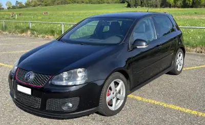VW Golf 5 GTI 2.0 TFSI — Sportive compact, 200 ch et révisions complètes — vue extérieure