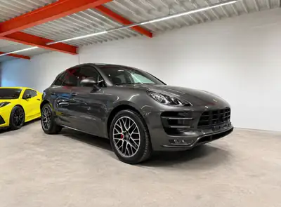 Porsche Macan Turbo 2014 — SUV sportif 400 ch, transmission intégrale, kilométrage modéré — arrière