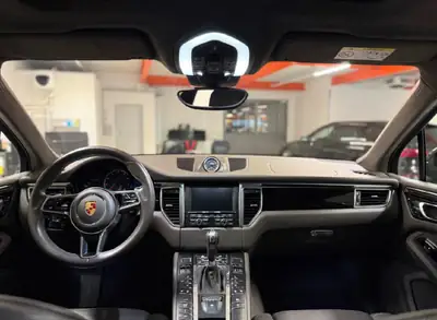 Porsche Macan Turbo 2014 — SUV sportif 400 ch, transmission intégrale, kilométrage modéré — Miniature 9