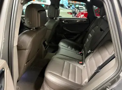 Porsche Macan Turbo 2014 — SUV sportif 400 ch, transmission intégrale, kilométrage modéré — Miniature 14