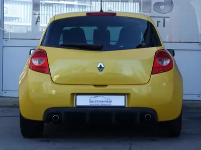 Renault Clio 2.0 16V Sport F1 Team — Édition limitée, 197 ch et sièges Recaro — dashboard