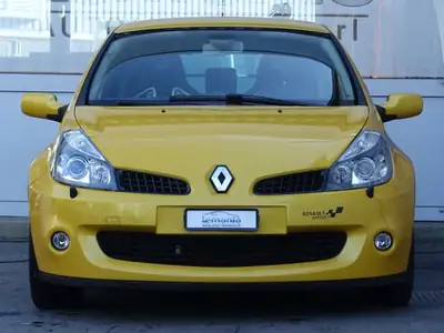 Renault Clio 2.0 16V Sport F1 Team — Édition limitée, 197 ch et sièges Recaro — detail