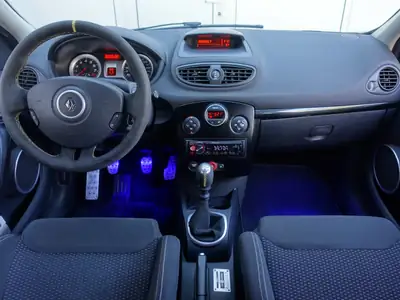 Renault Clio 2.0 16V Sport F1 Team — Édition limitée, 197 ch et sièges Recaro — Thumbnail 12