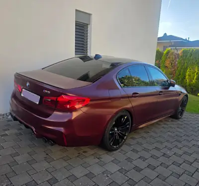 BMW M5 xDrive First Edition — Berline sport 600 ch, historique sans sinistre — Miniature 8